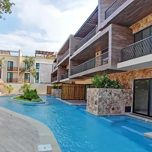  Apartment Exclusive Paramar Ve Penthouse In By Lockey For Walking To Commercial Zone In Aldea Zama Mexico